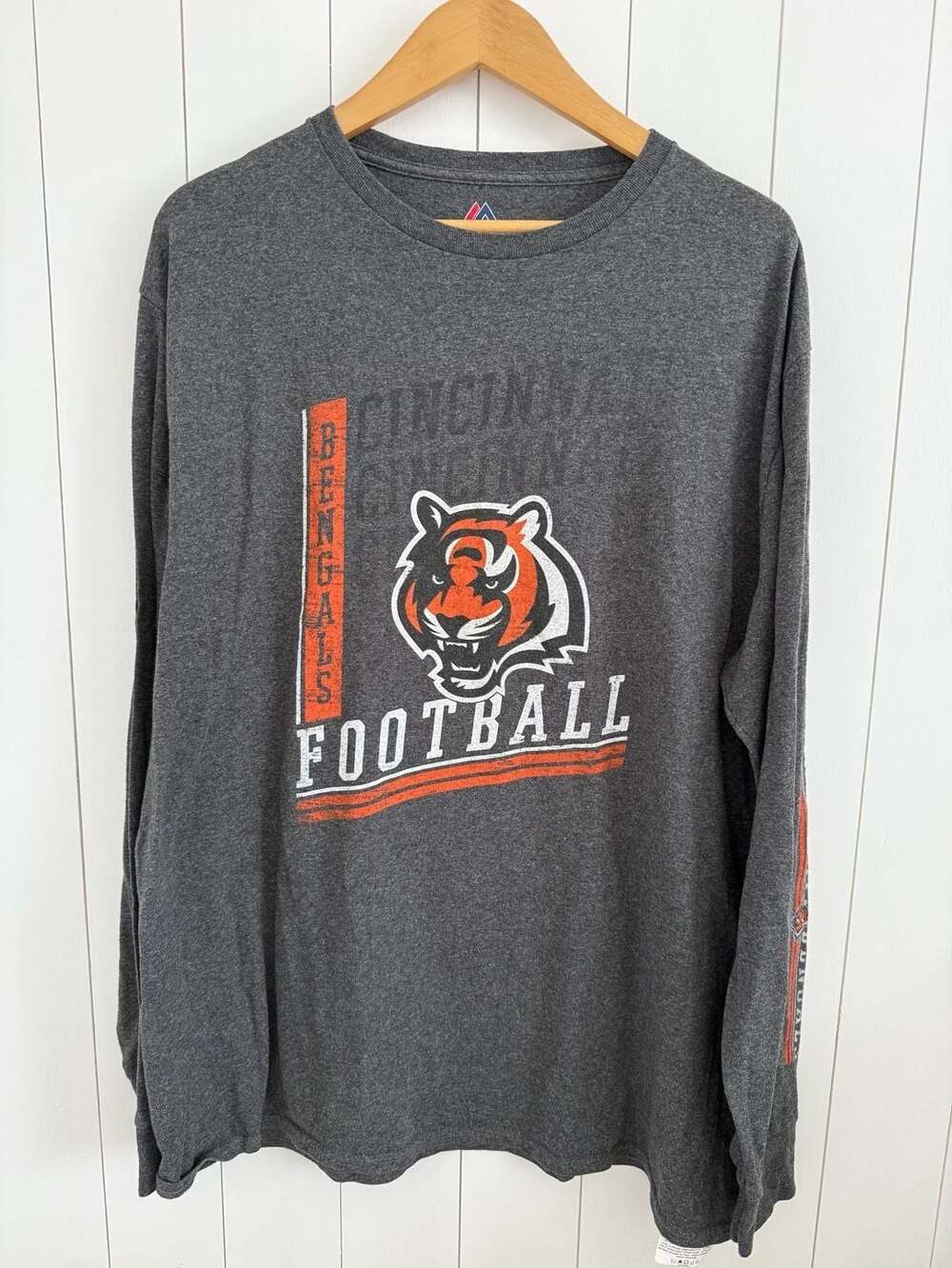 Majestic Cincinnati Bengals Long Sleeve T-Shirt Size 2XL Charcoal distressed